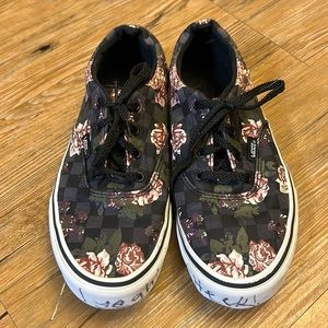 Vans Lace Up Shoes Floral/Black Size 4